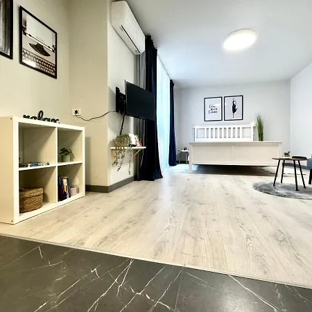 Chic Apartment *