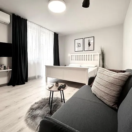 Chic Apartment *