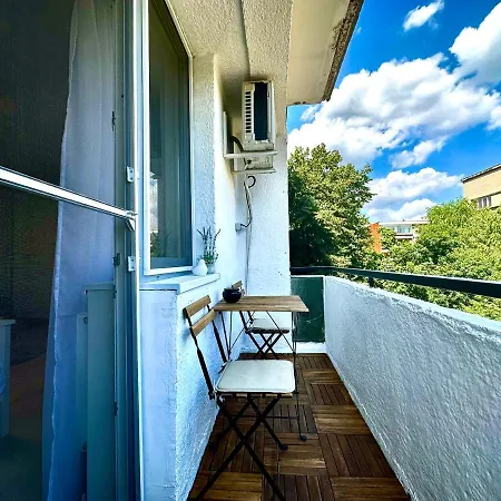 Chic Apartment
