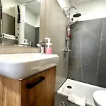 Apartment Chic
