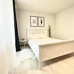Chic Apartment