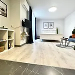 Chic Apartment *
